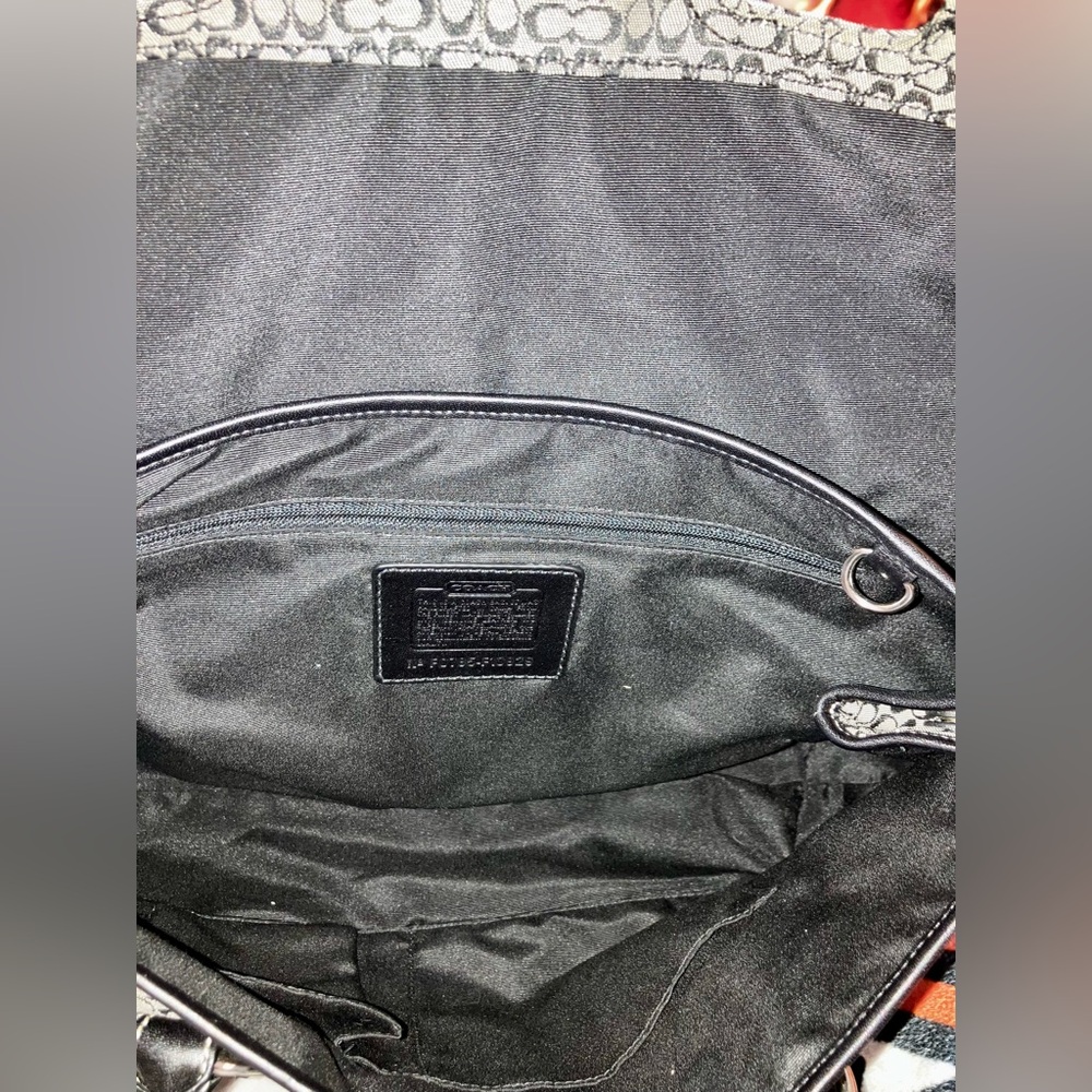 Coach SoHo Black & Gray Signature mini C’s w/silver hardware like new condition - Picture 10 of 12